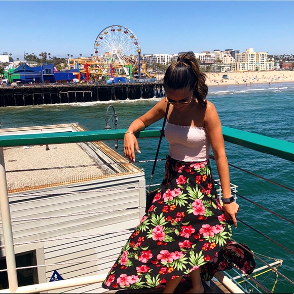 Forever 21 floral flowy skirt - Picture 1 of 1